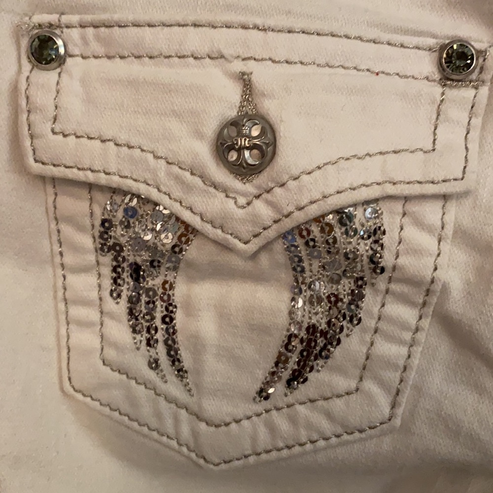 White Miss Me Capris